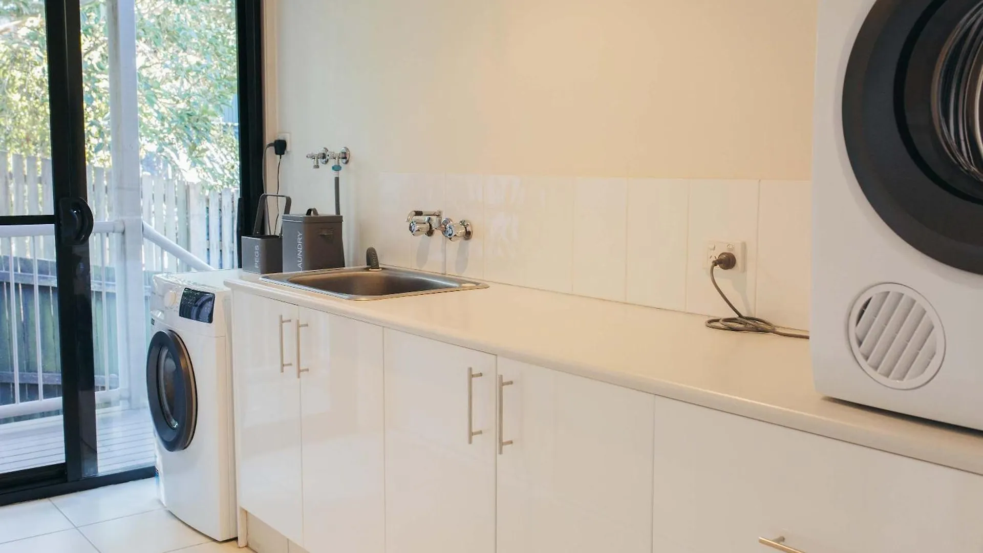 Cheerful Family Home With Stunning Views Caloundra 0*,