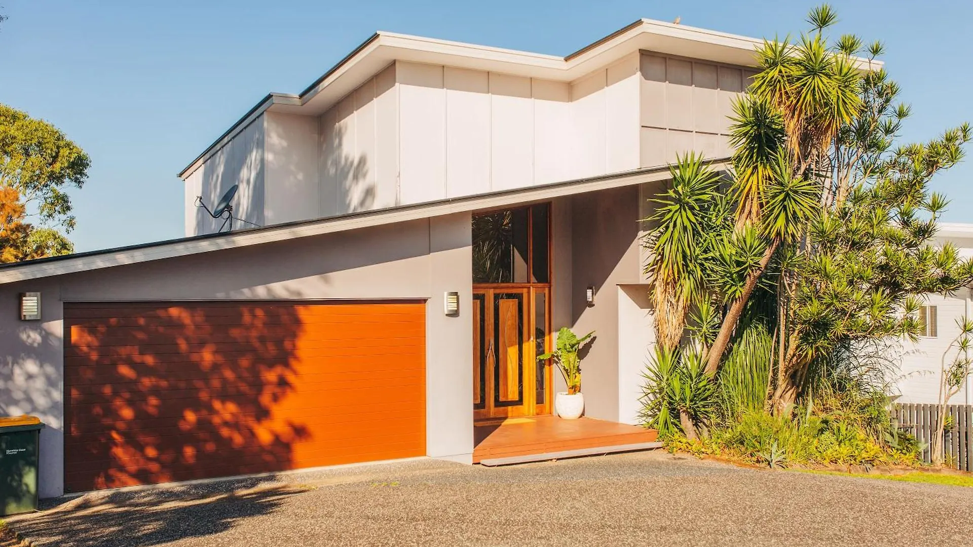 Cheerful Family Home With Stunning Views Caloundra Holiday home